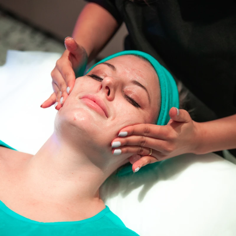 °CRYO Recharge Facial